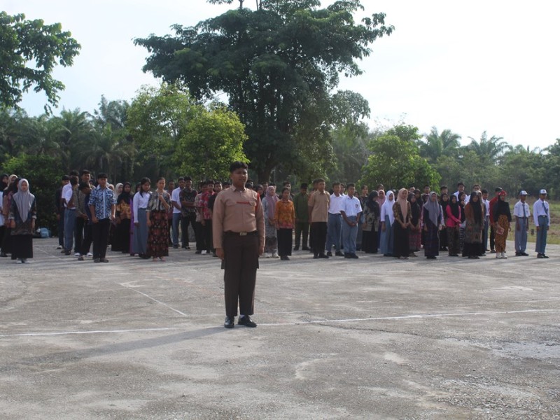 Upacara Memperingati Hari Sumpah Pemuda
